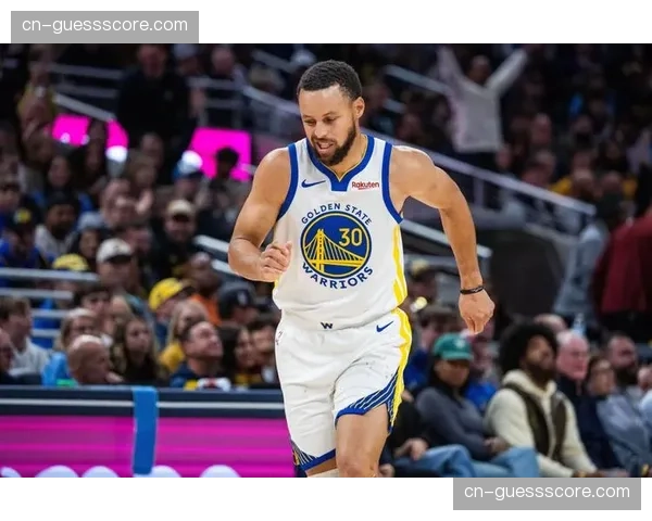 NBA常规赛：勇士客场123-119险胜独行侠，库里末节独得15分锁定胜局