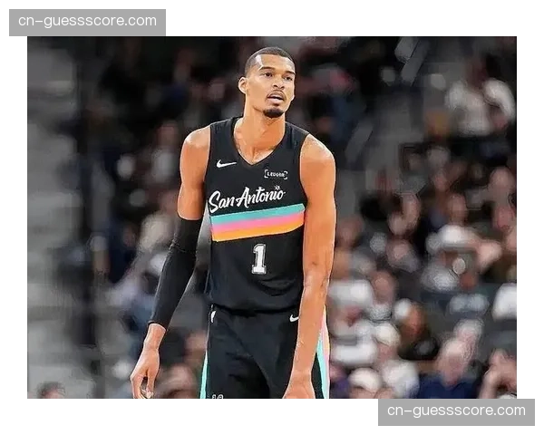 文班亚马防守胜利贡献值5.0排名第一，盖帽率9.4%联盟最高